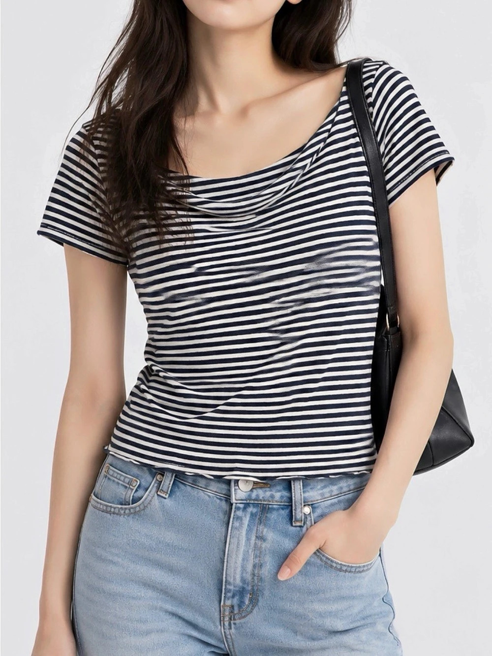 Brandy Melville Striped Short Sleeve Top in Blue & White